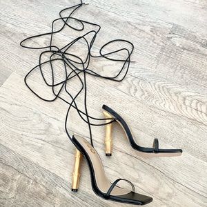 NEW black strappy lace up wooden heels size 6.